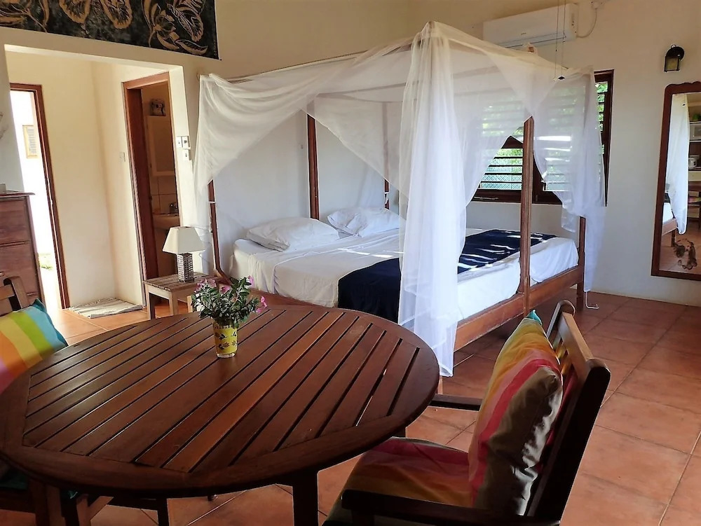 Two Bays Beach Villa, Apartment, and Studios