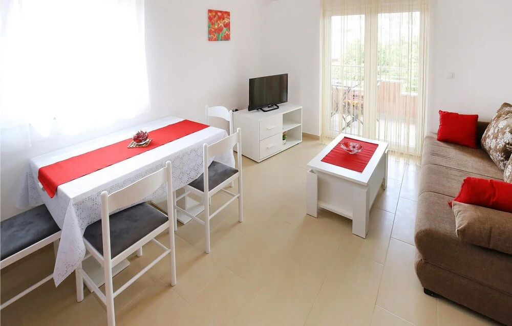 Beautiful Apartment in Sukosan With Wifi and 1 Bedrooms