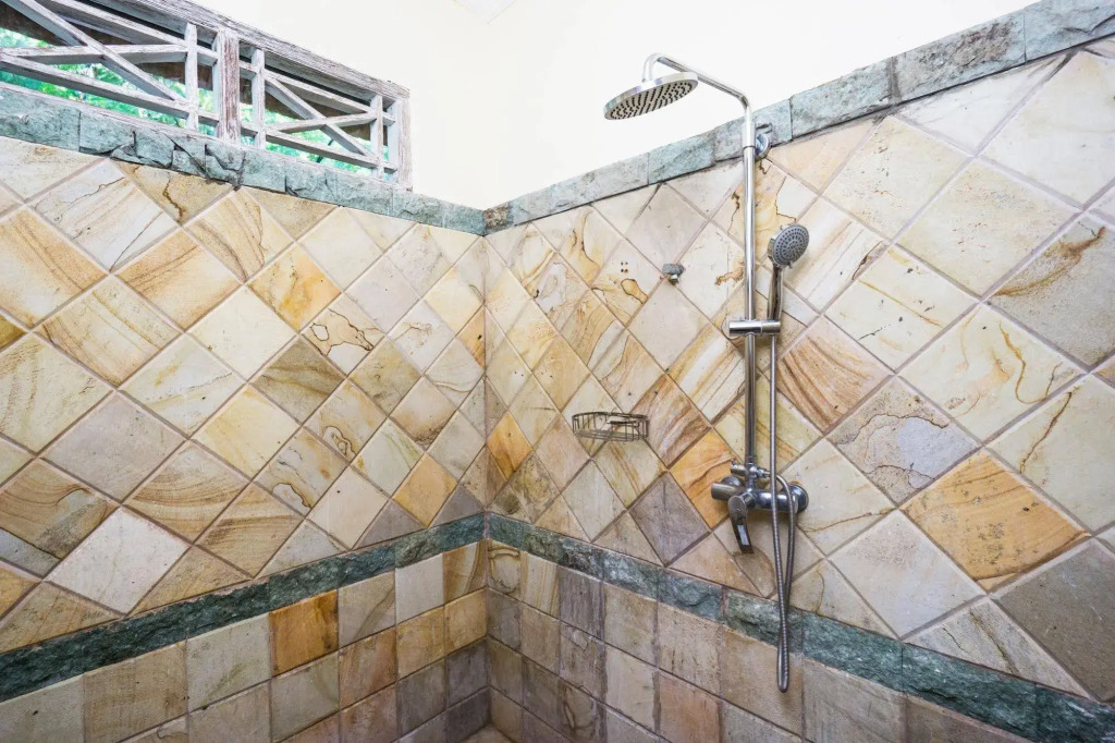 Ware Ware Surf Bungalow Lembongan