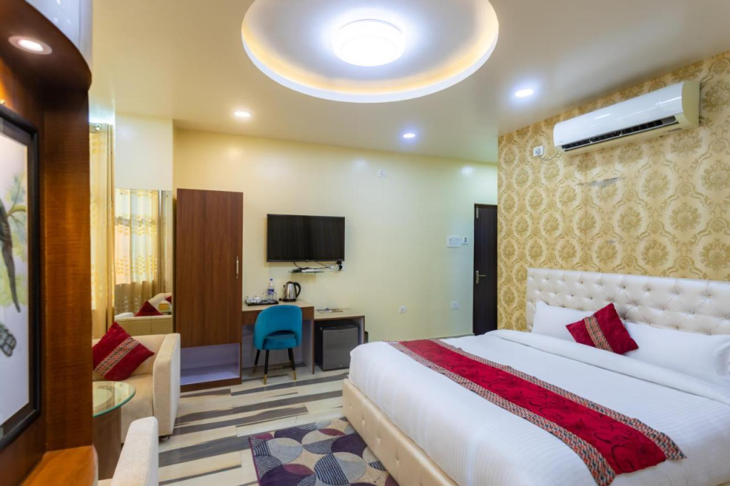 The SR Hotel