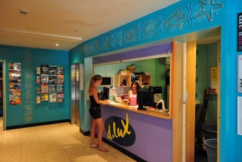 Dlux Hostel