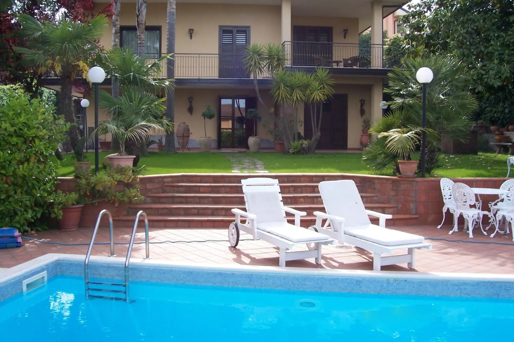 Villa Carmen on Etna