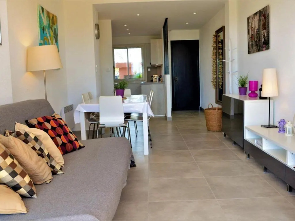 Appartement Le Lavandou, 3 pièces, 6 personnes - FR-1-251-281