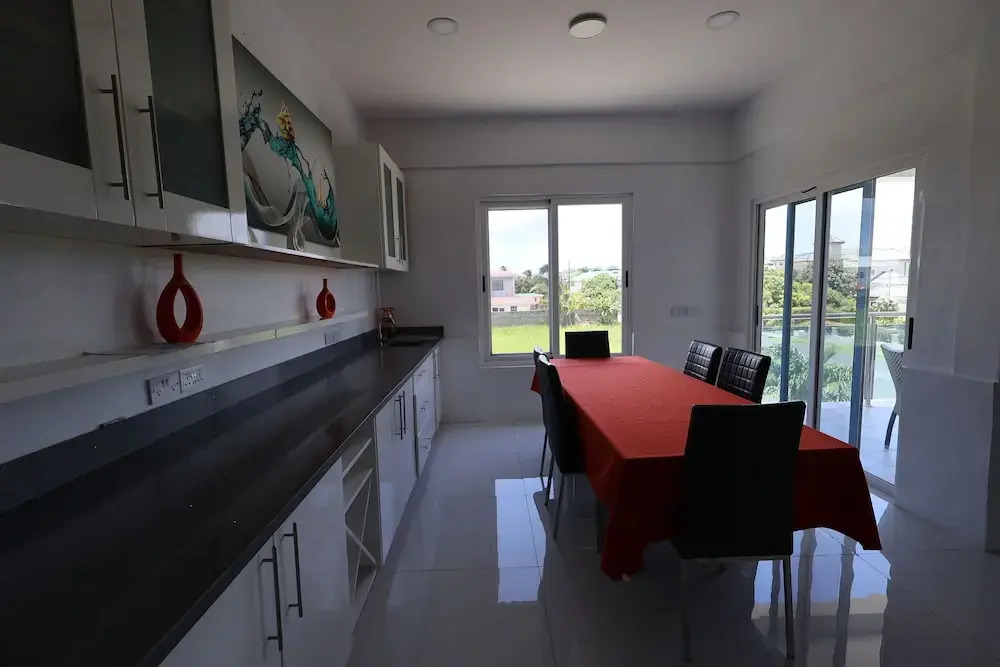 Luxury 5BD Loft in Prime Location