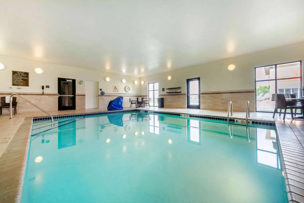 Sleep Inn & Suites Devils Lake
