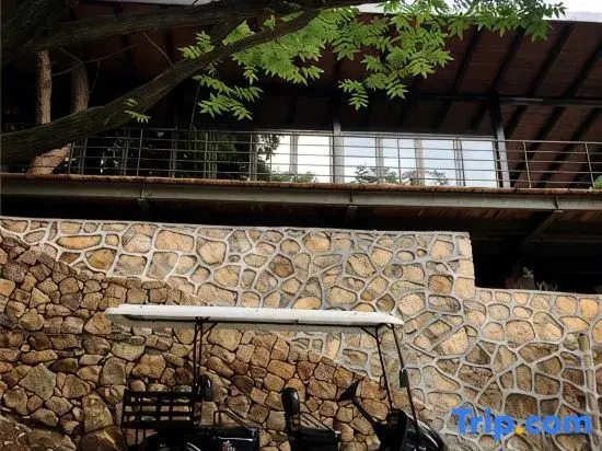 Hangzhou Qiandai Mountain Lodge (Jingshan Branch)