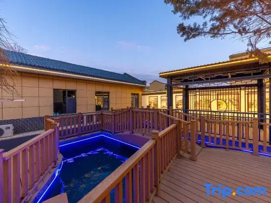 Yujingyao Homestay (Wuwei Confucian Temple Scenic Area Branch)