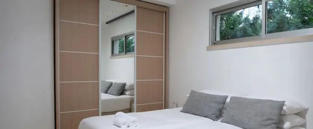 2BR Sunny Escape by the Beach