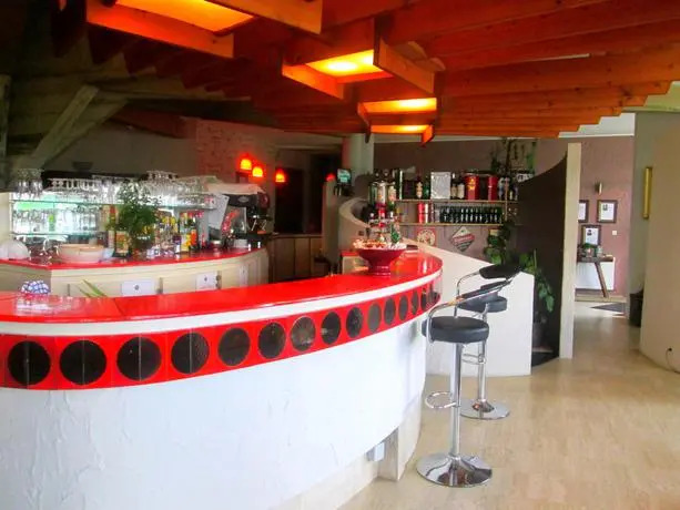 Logis Hotel Les Gravades Ussel