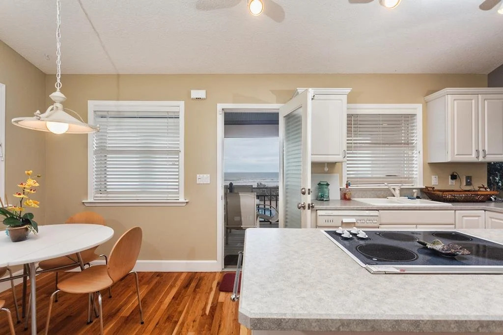 Rainbow Cay 4 Br home by RedAwning