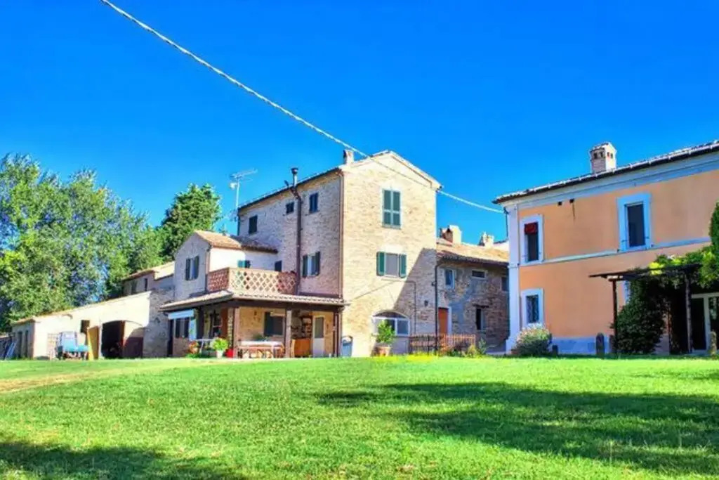 Villa Ginevri, La casa vacanze immersa nel verde