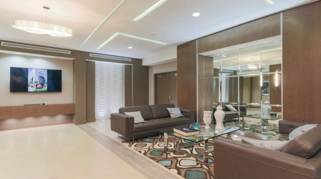 Pelicanstay in Coconut Grove Miami