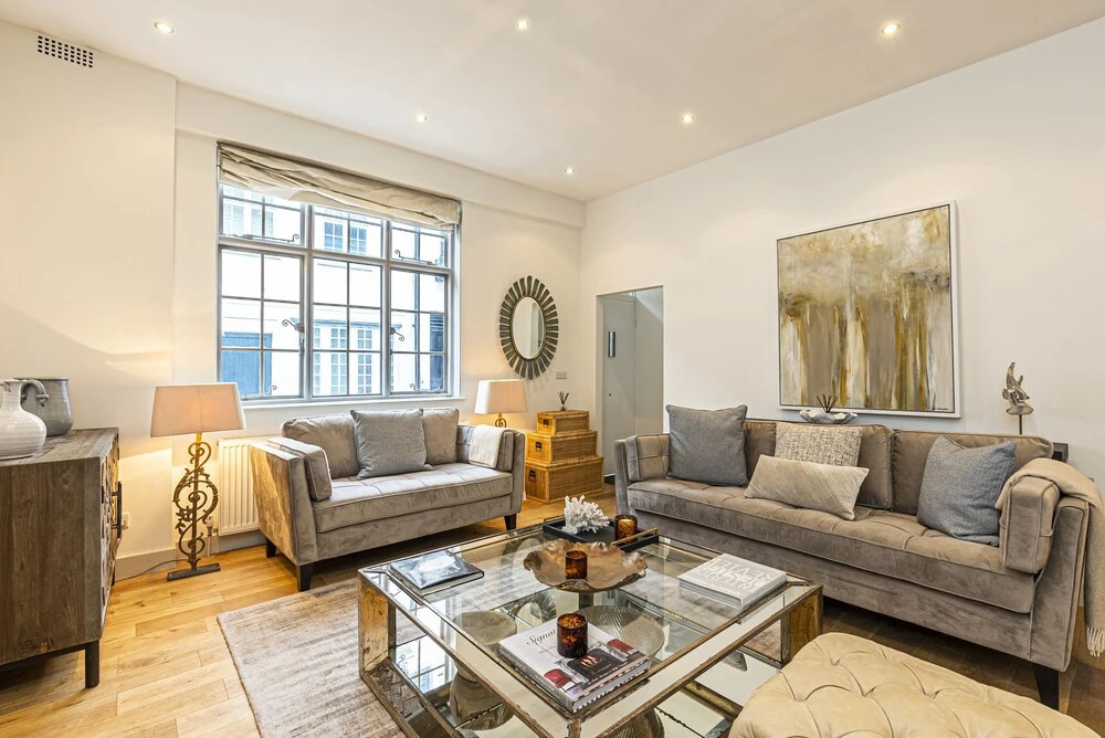 Altido Elegant 2-Bed House In Belgravia