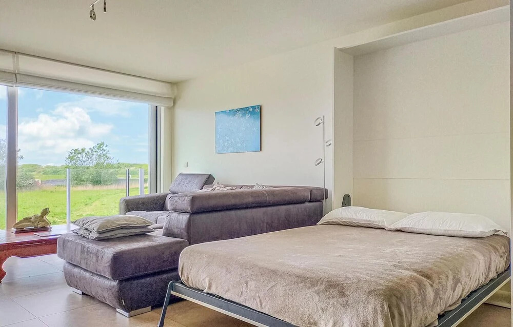 Stunning Apartment in Oostende With Wifi and 2 Bedrooms