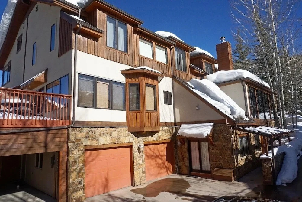 2095 Vermont Rd W - 5 Br Home