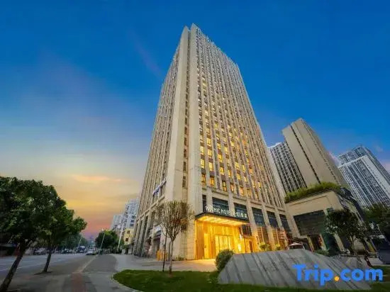 WECHIC Hotel (Chongqing North Station · Xinpaifang)