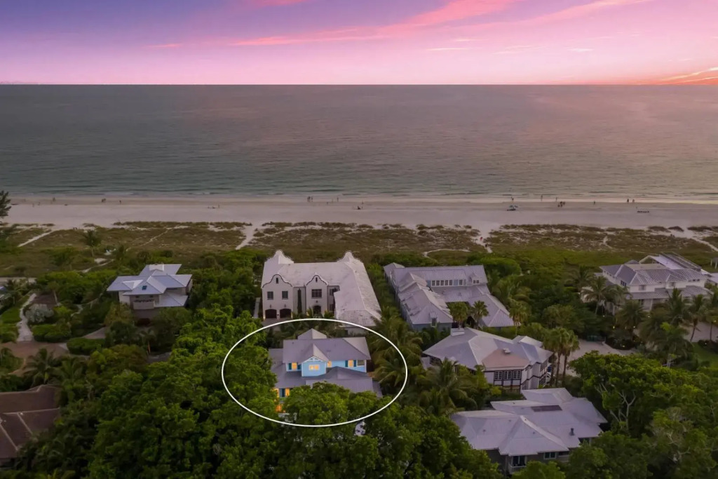 Banyan Beach - 104 Beach Ave
