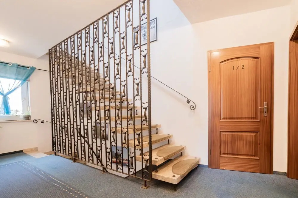 Hotel Kryoms 108