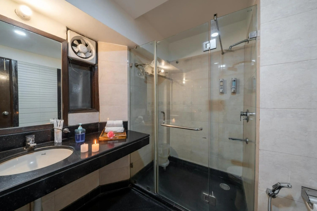 Lime Stays B&B GK-2 at Greater Kailash Metro South Delhi nearby Saket Select City