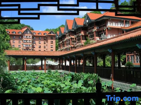 Hualong Village Hotel
