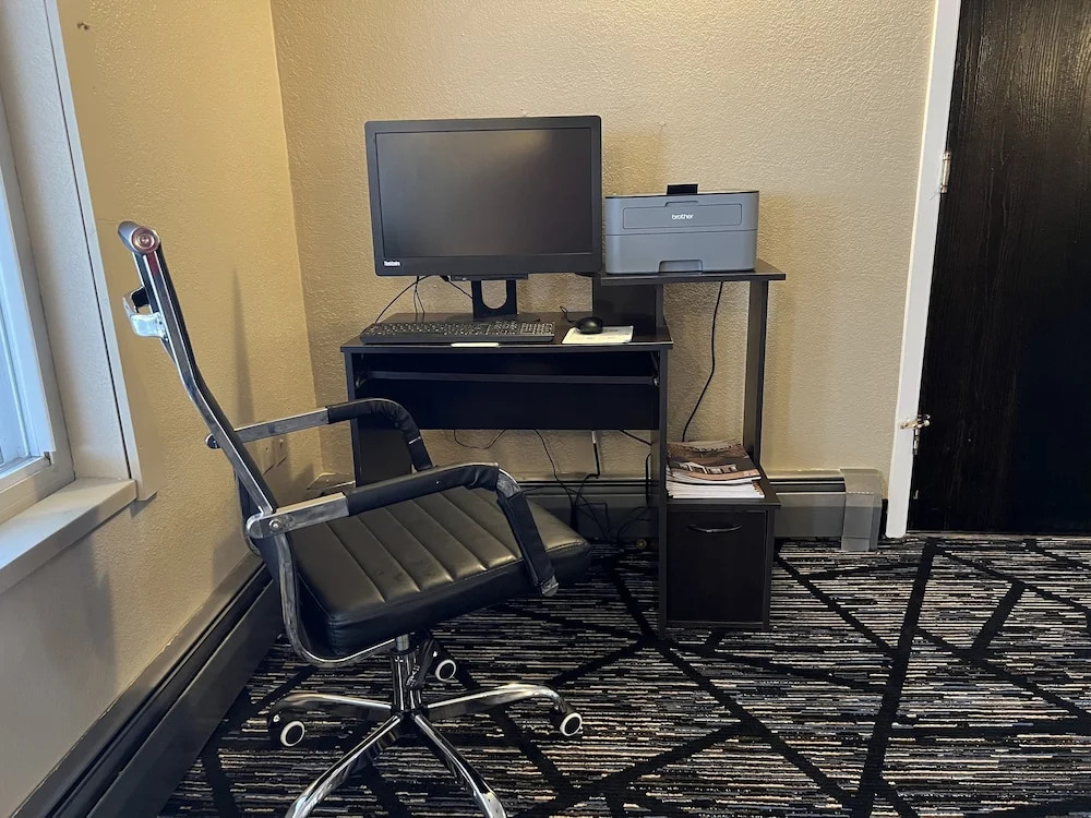 Super 8 by Wyndham Escanaba