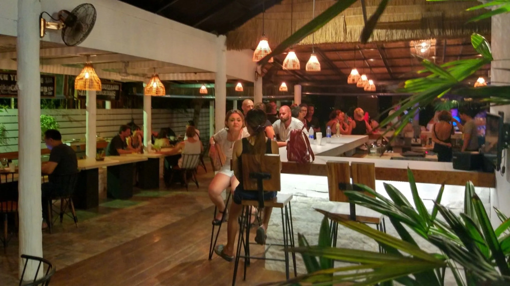 La Casa Tropicana by Cospace