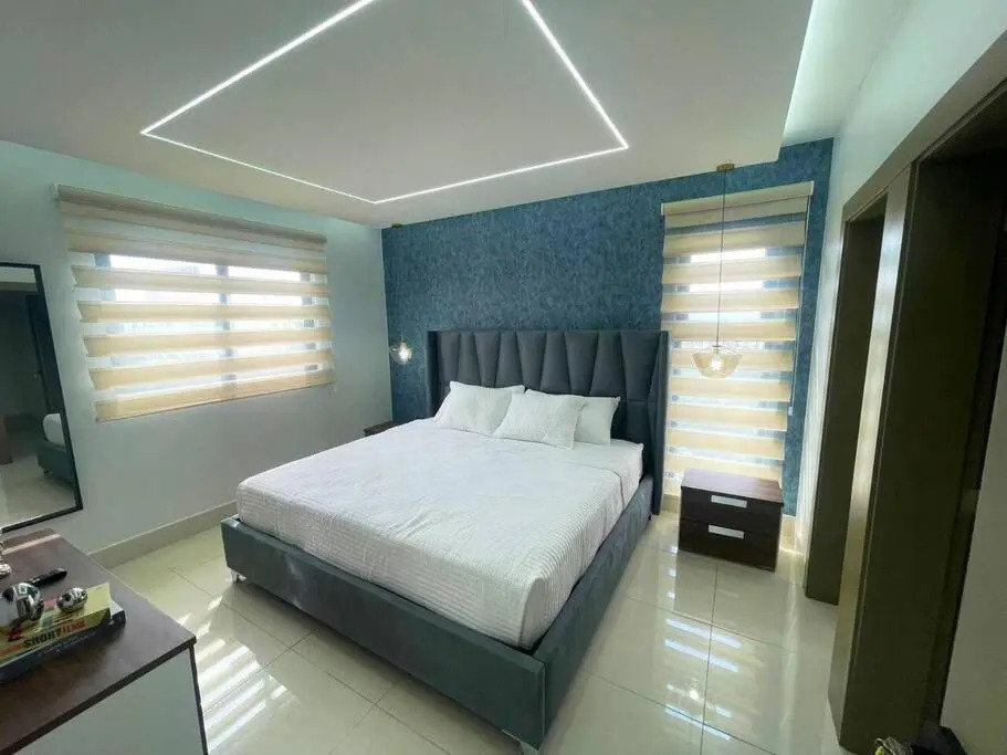 Soha Panorama B13 King Bed High Floor Balcony View