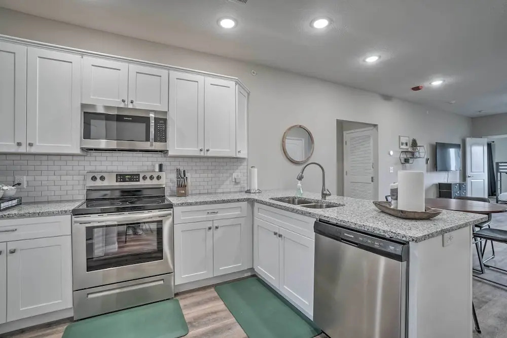 Family-friendly Branson Condo ~ 3 Mi to Strip