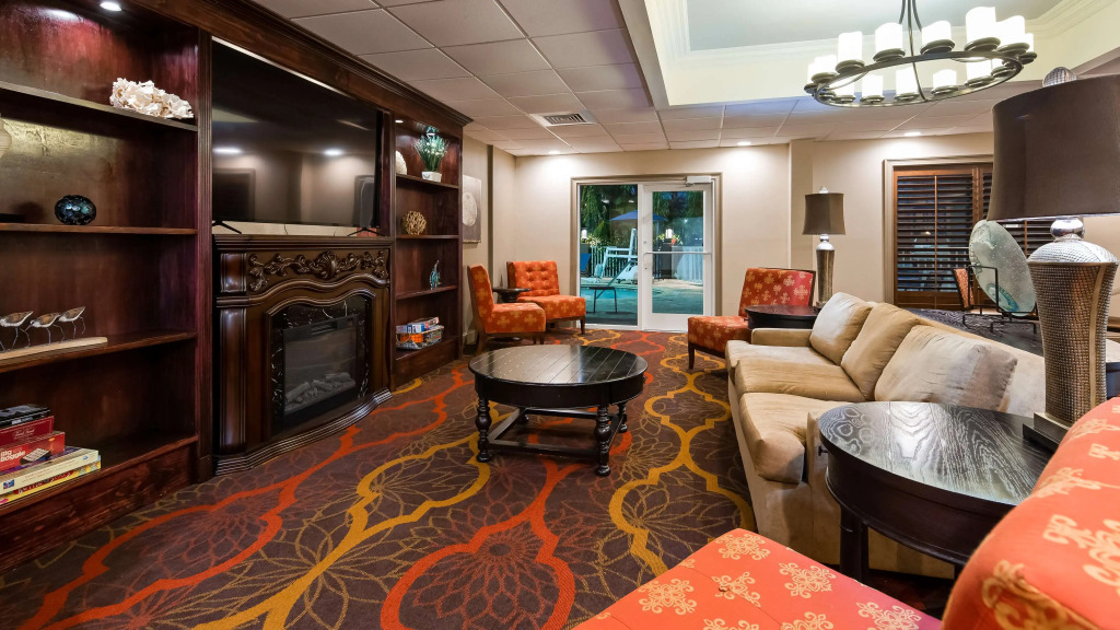 Best Western Plus Ambassador Suites