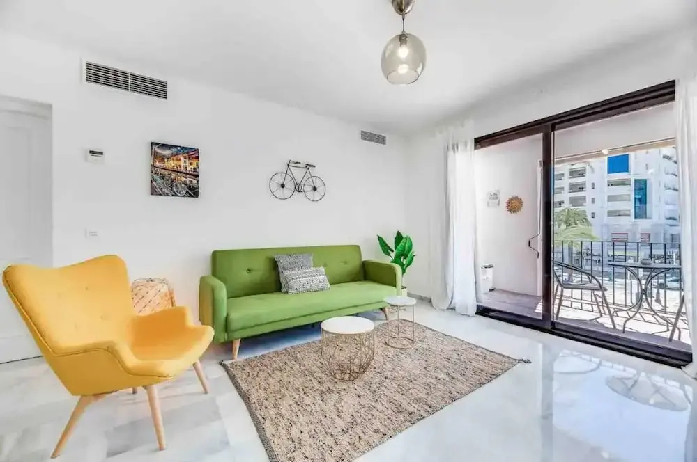 Beautiful 2 Bedrooms Apartment In Puerto Banus