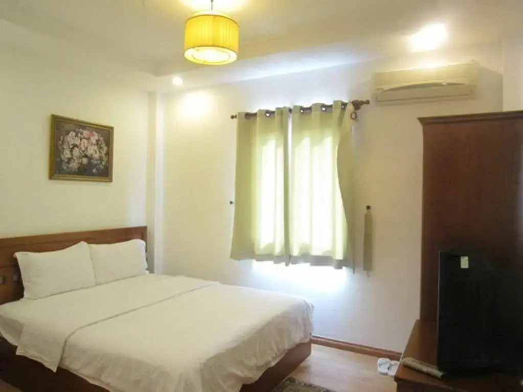 Anh Kim Hotel - Near Bui Vien Walking Street