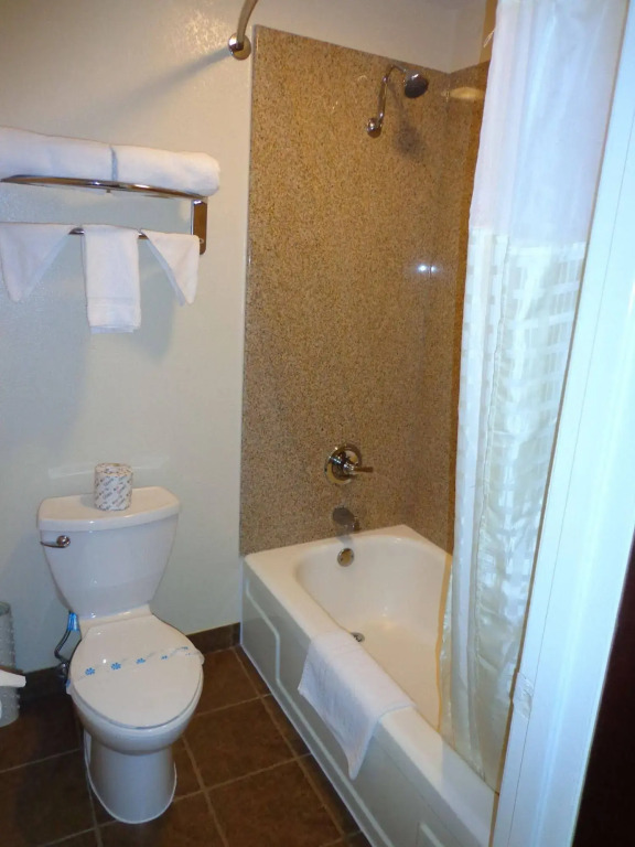 Economy Inn Express Warren
