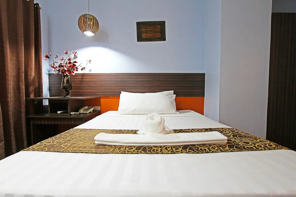Andy Hotel