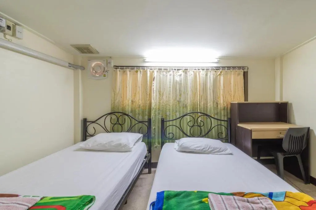 7 Holder Guesthouse