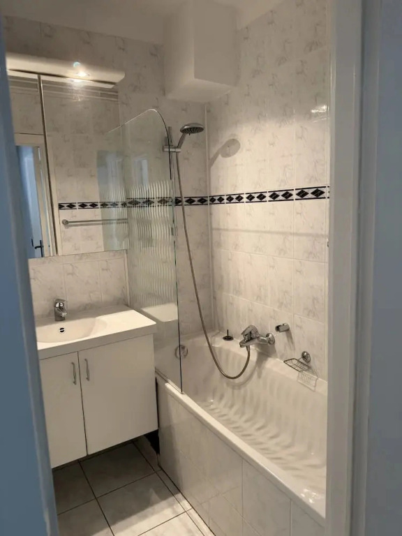 2 Bedrooms Familyfriendly Center Ostend