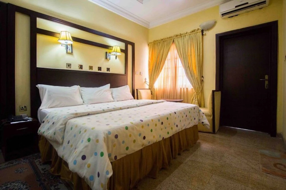 Vantage Beach Hotel and Resort