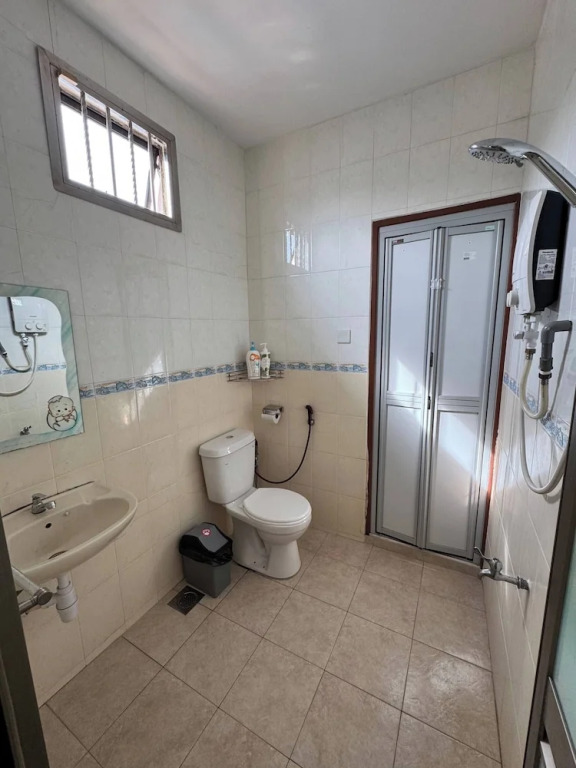 Cozy Johor Bahru Home With Family Room and Unblock Balcony View