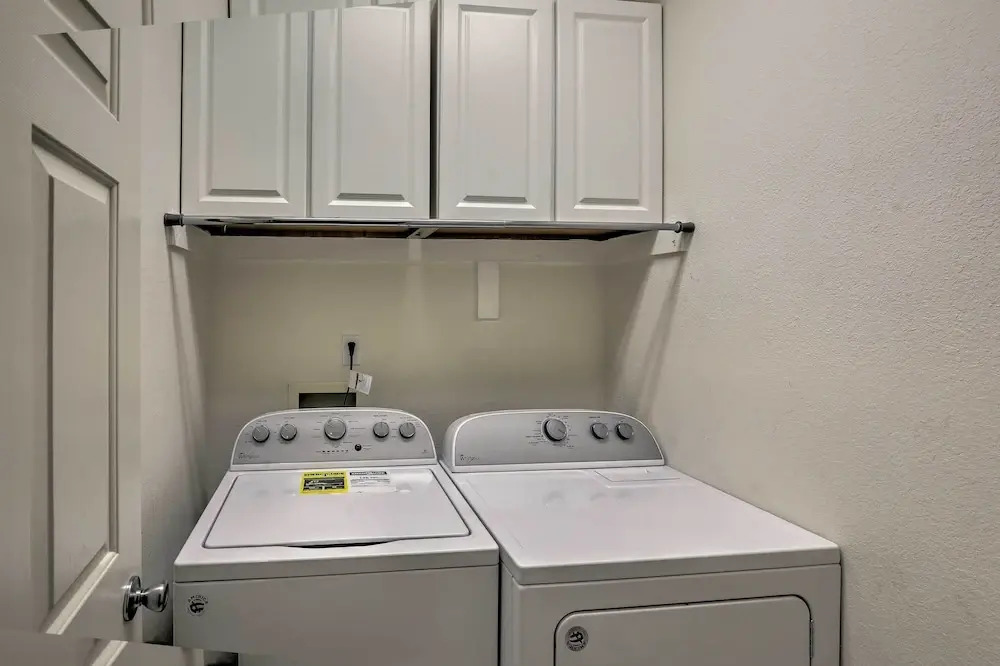 Tucson Getaway w/ Yard, Pool, Hot Tub + Gas Grill!