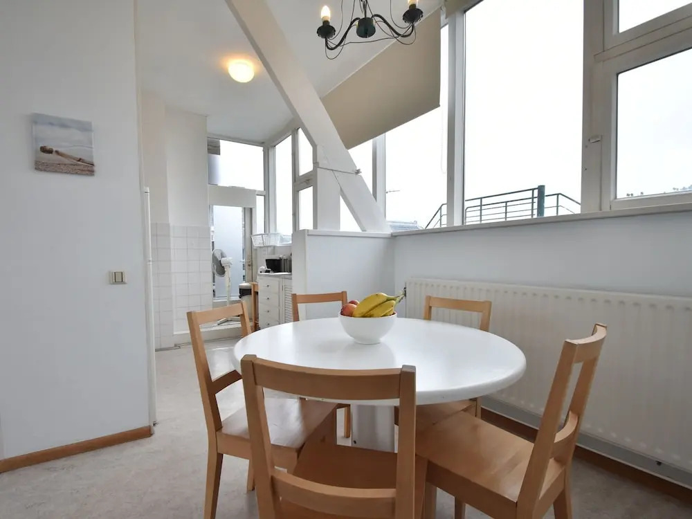 Apartment in Bergen aan Zee Near Beach