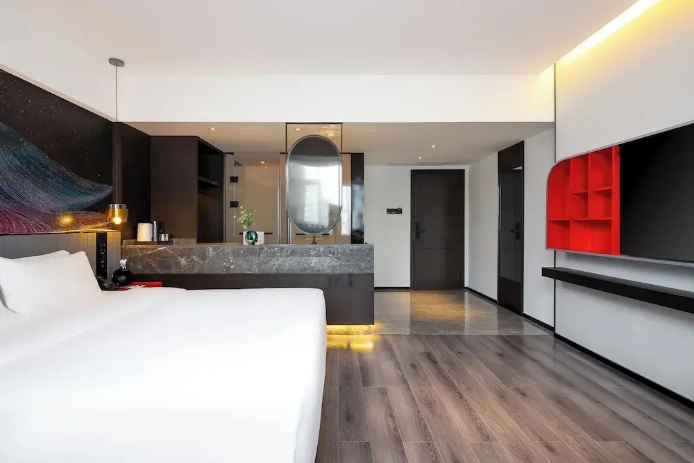 LiangZhi Huipin Hotel