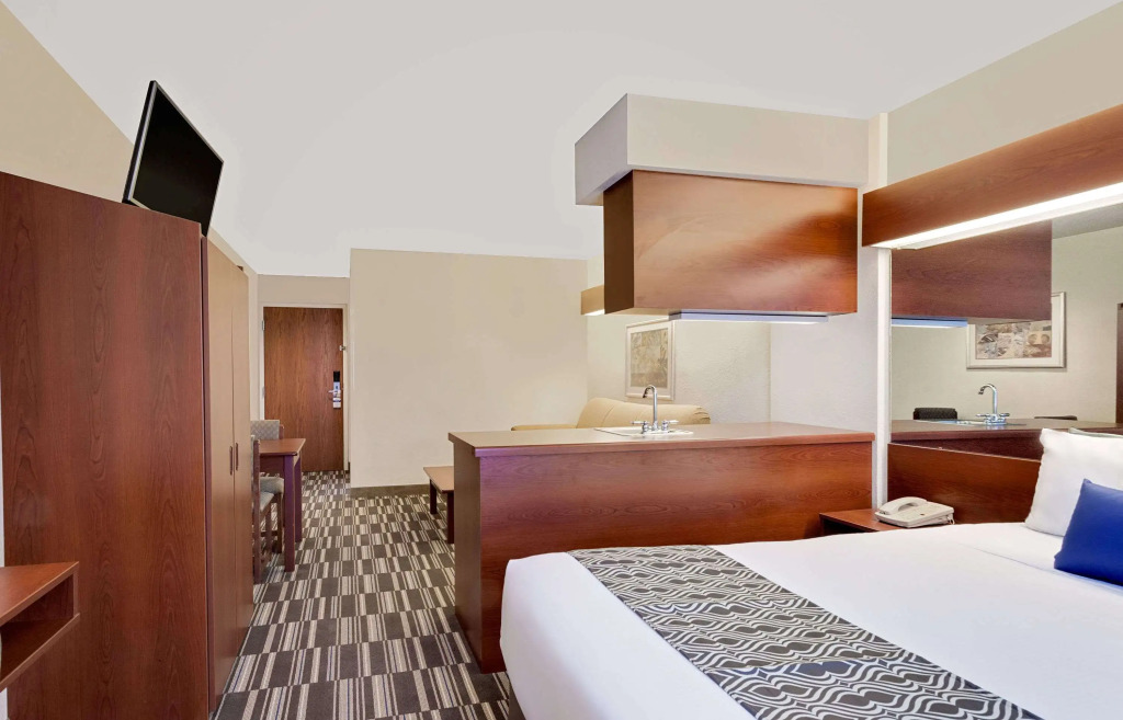 Microtel Inn & Suites by Wyndham Middletown