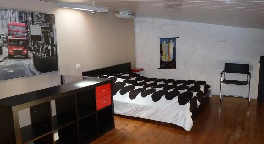 La Maison dAlix, à lintérieur de la Cité médiévale