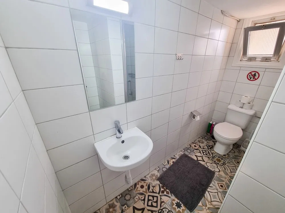 Larnaca Garden Rooms