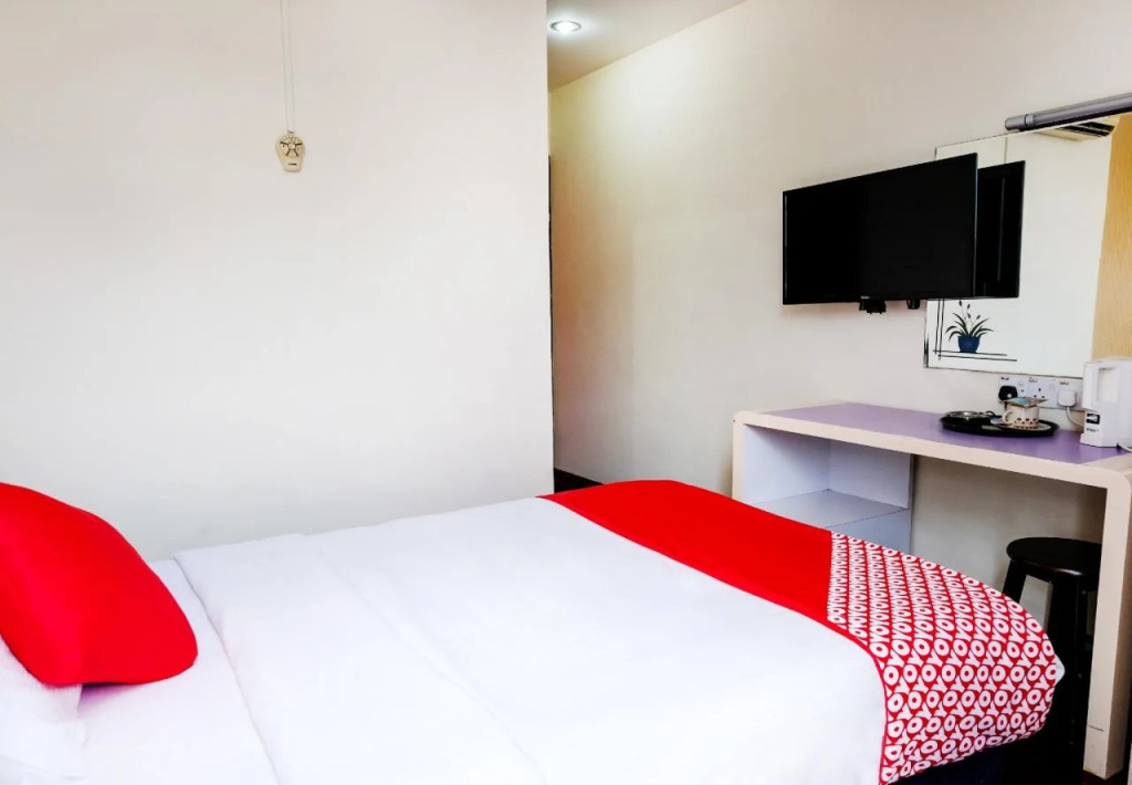 OYO 546 Grand City Hotel
