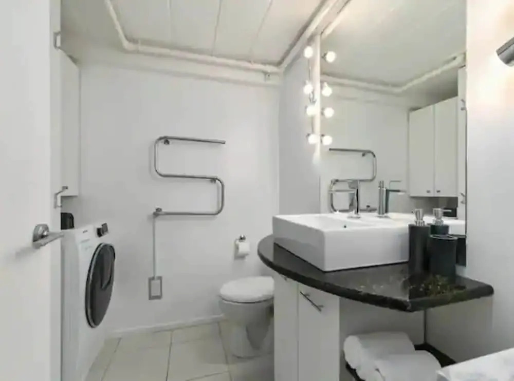 Stylish Loft Apt in CBD w/ King Bed I Zodiak Stays