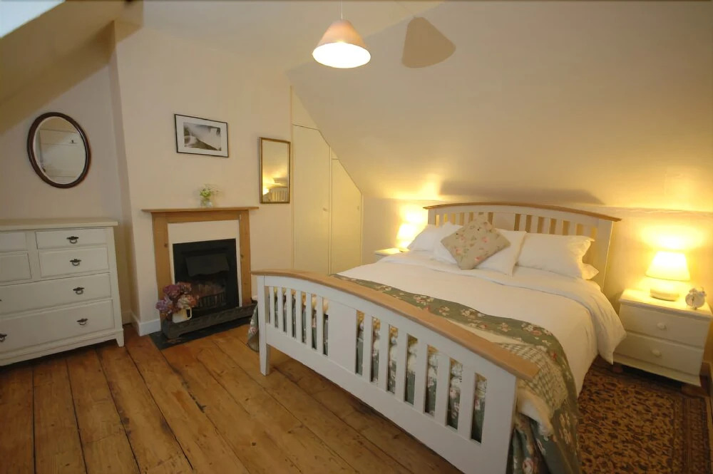 Rosemead Cottage