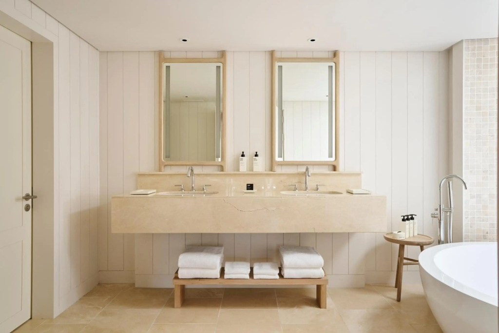 LUX* Belle Mare Resort & Villas