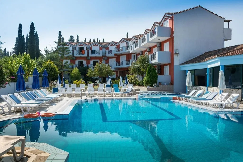Avra Aparthotel