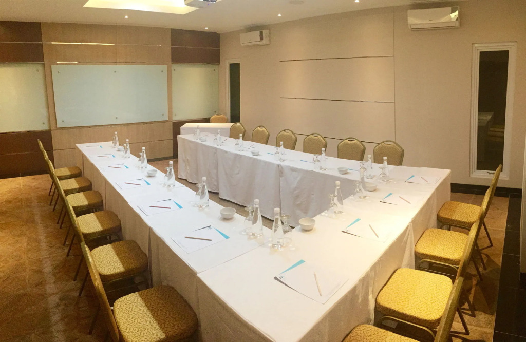 M Premiere Hotel
