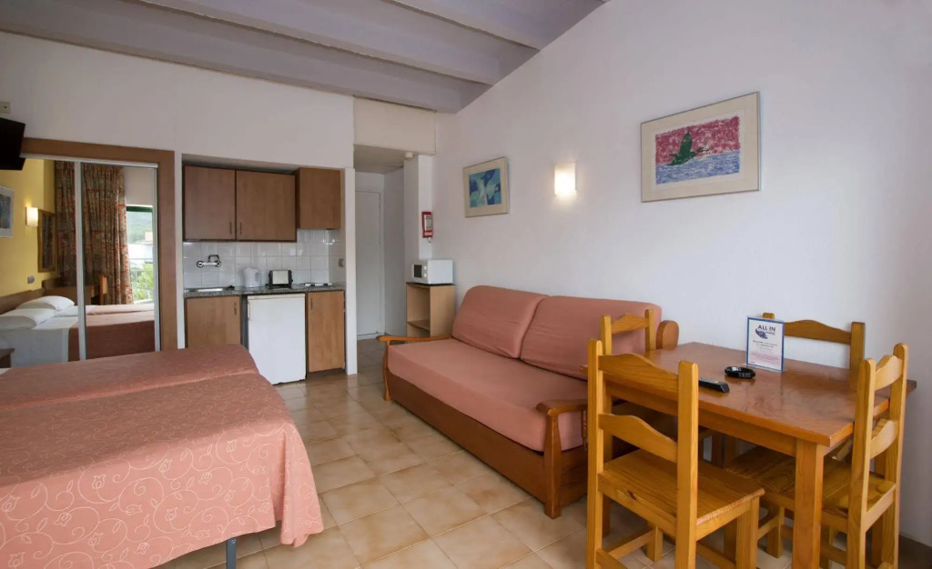 Medplaya Aparthotel Sant Eloi
